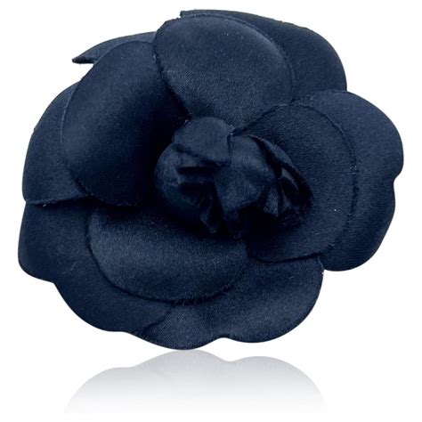 broche fleur chanel|Chanel brooch second hand.